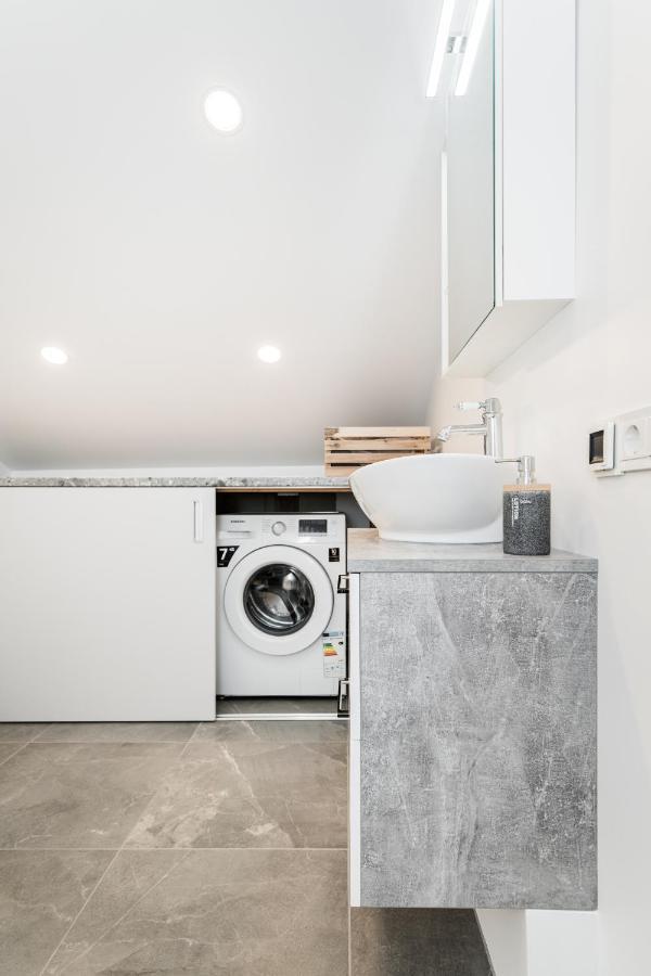 Knygu Namai Apartamento Kaunas Exterior foto